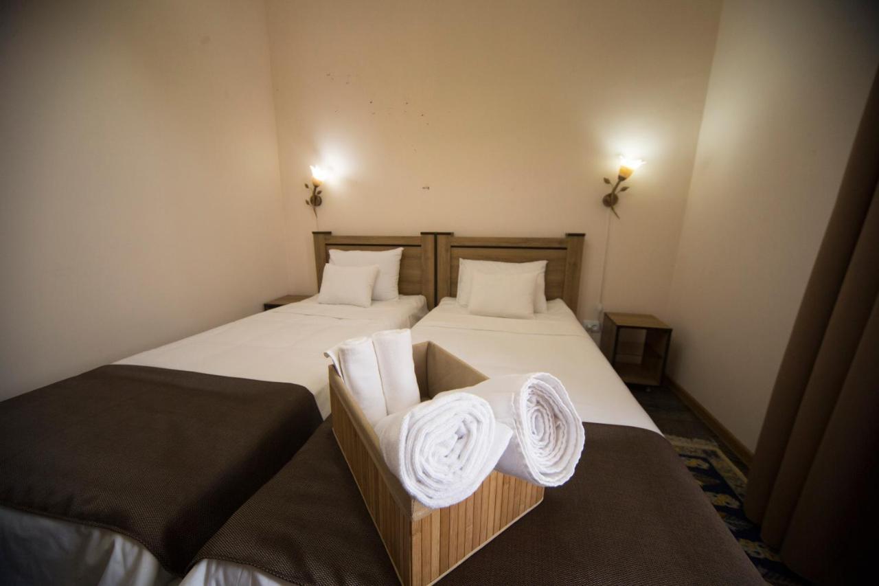 Log Inn Boutique Hotel Tbilisi Exterior photo